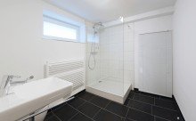 Bad-Keller **possiel makes it possible** LAGE-GRUNDST�CK! ZU HAUSE IST ES AM SCH�NSTEN! BUNGALOW!