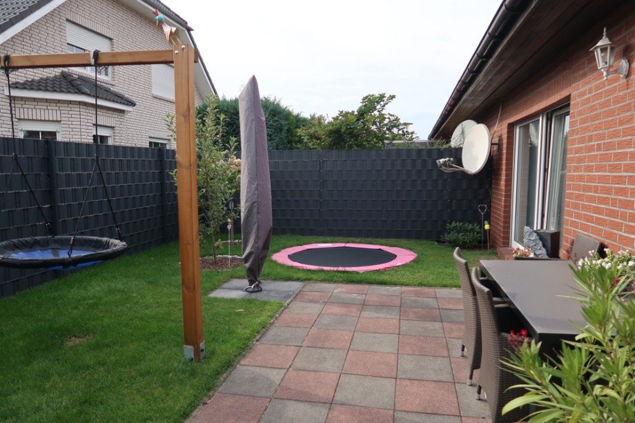 Garten Doppelhaush�lfte Gro� Oesingen