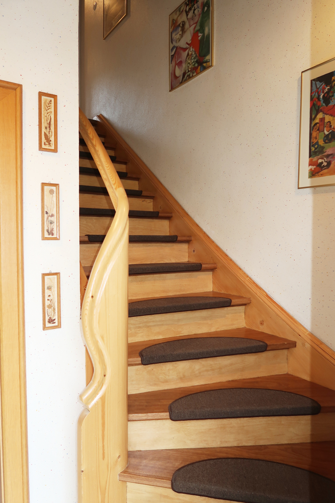 Treppe zum OG Doppelhaush�lfte Wolfsburg