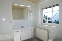Badm�bel **possiel makes it possible** Sofortbezug! Reihenmittelhaus in Parsau/ RENOVIERT!