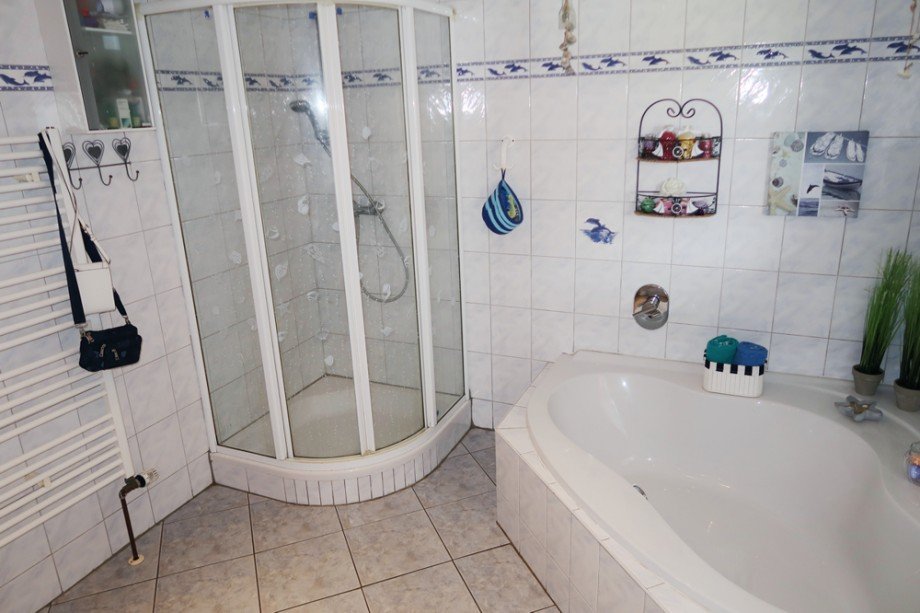 Bad1 Doppelhaush�lfte Gifhorn
