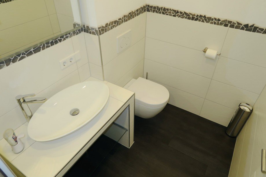 GWC Waschtisch Etagenwohnung Braunschweig / Broitzem