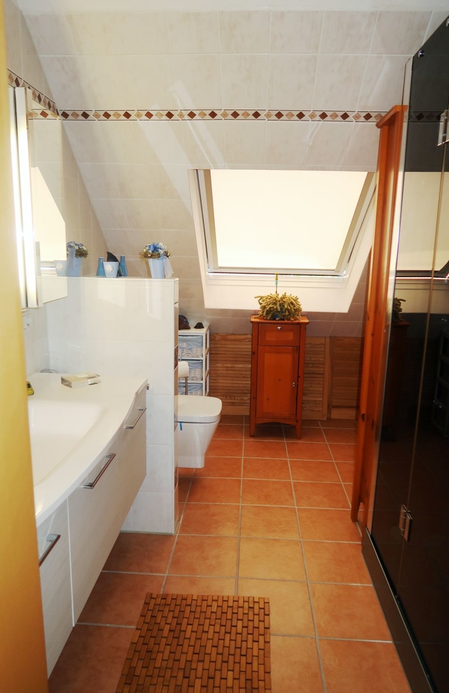 Bad DG Einfamilienhaus Braunschweig / V�lkenrode