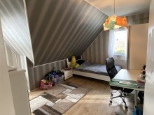 Zimmer 2 **possiel makes it possible** LAGE, LAGE, LAGE! FAMILIENFREUNDLICHES ENERGIESPARHAUS!