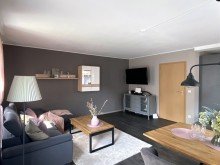 EG Wohnen1 **possiel makes it possible** Sofortbezug m�glich! F�r die junge  Familie - Saniertes Reihenendhaus !