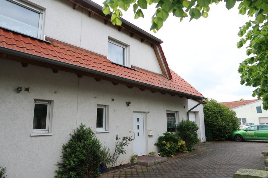 Eingangst�r Doppelhaush�lfte Oebisfelde / Niendorf