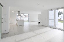 offener Wohnbereich **possiel makes it possible** LAGE-GRUNDST�CK! ZU HAUSE IST ES AM SCH�NSTEN! BUNGALOW!