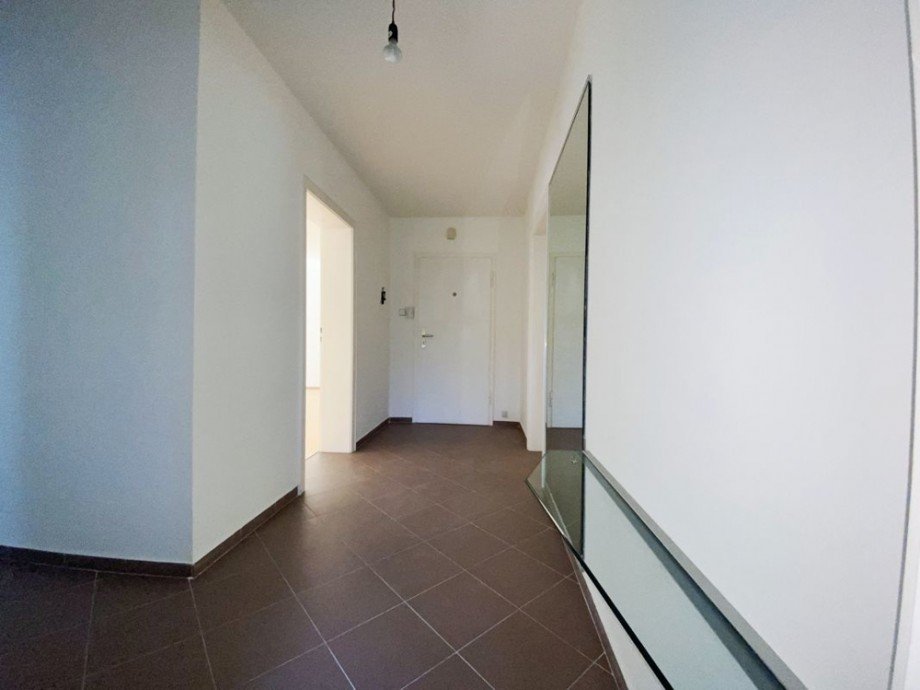 Flur Blick Wohnungseingang Erdgeschosswohnung Wolfsburg / Klieversberg