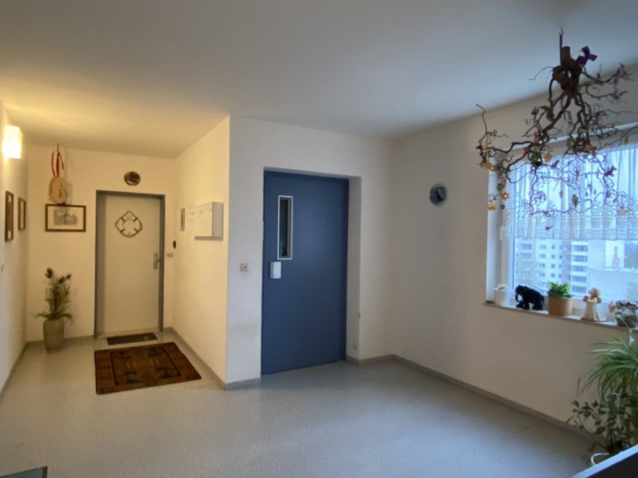 Aufzug bis 6. Etage Etagenwohnung Wolfsburg / Westhagen