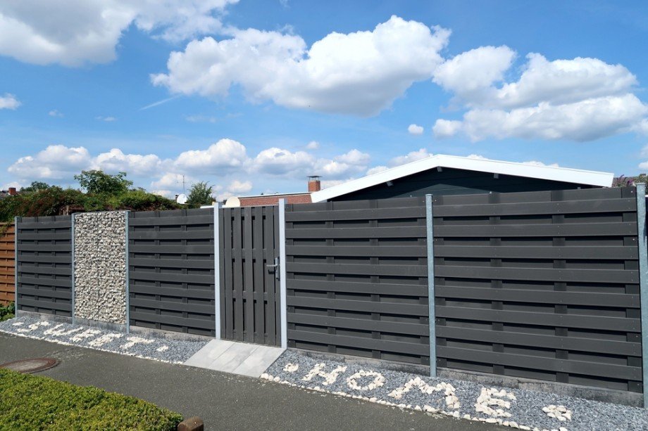 Garteneingang S�den Bungalow Wolfsburg / Vorsfelde