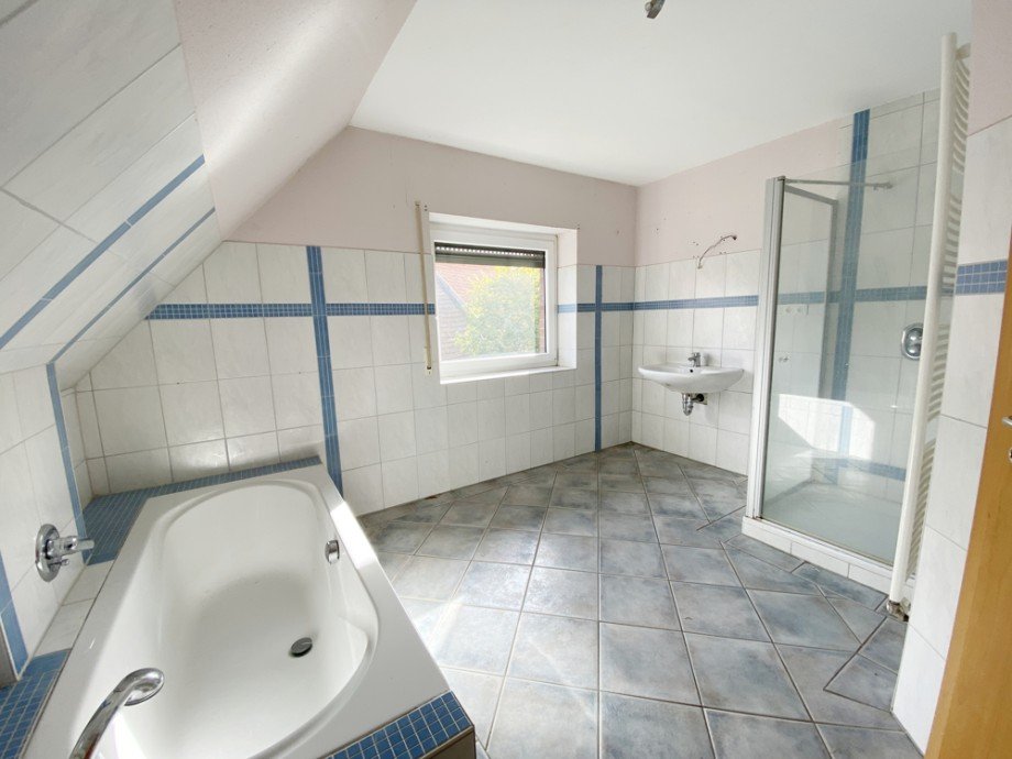 Bad Einfamilienhaus Hillerse