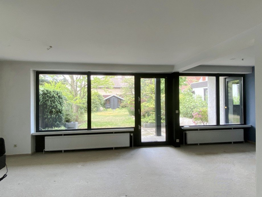 Wohnen1 Blick Garten Einfamilienhaus Wolfsburg / Vorsfelde