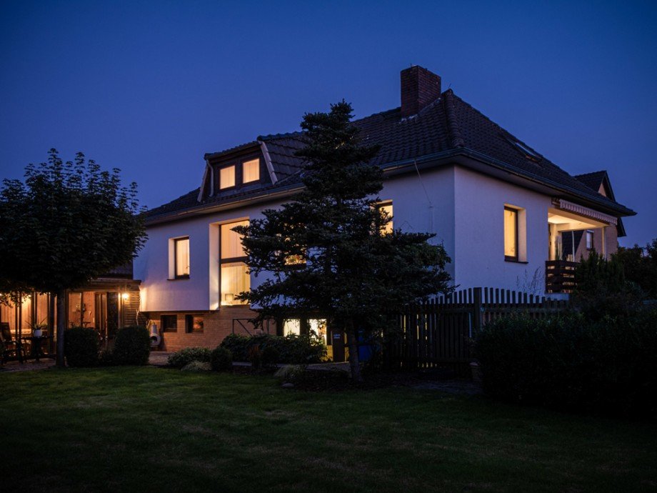 bei Nacht Einfamilienhaus Gifhorn / Gamsen