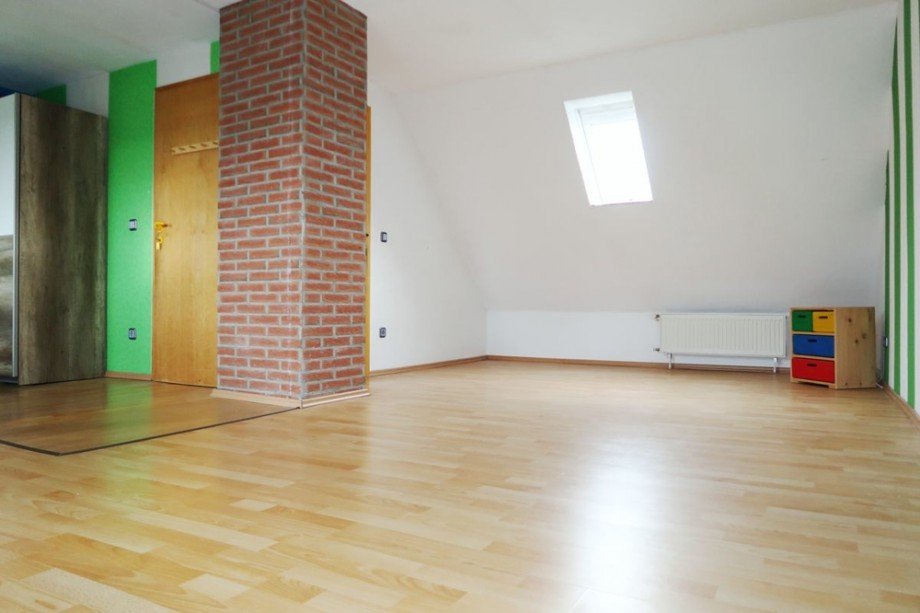 Wohnen1 DG Reihenmittelhaus Wolfsburg / Hellwinkel