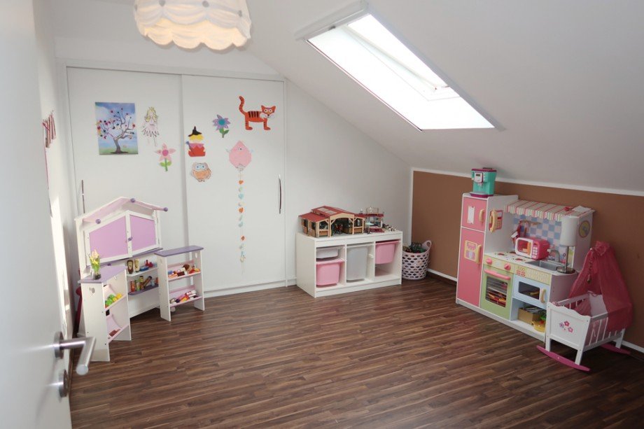 Zimmer 2 Doppelhaush�lfte Gro� Oesingen