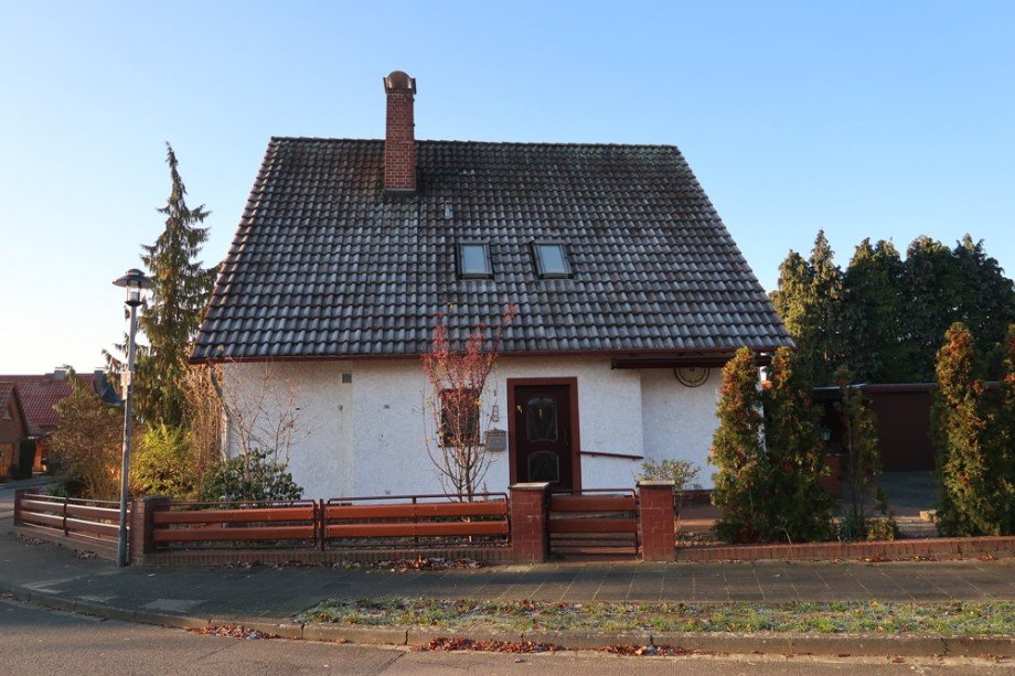 Eingangsfront Einfamilienhaus Danndorf