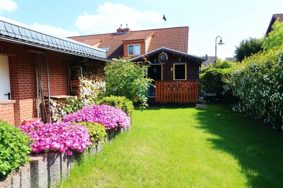 Gartenblick S�den Einfamilienhaus Braunschweig / V�lkenrode